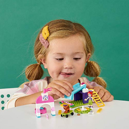 LEGO Friends, L'aire de jeux des bébés avec Mia et 2 figurines de chien, Slide et Merry font le tour, pour les enfants d'âge...